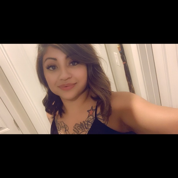 Meet your Posher, Tomasa - Picture 2 of 2